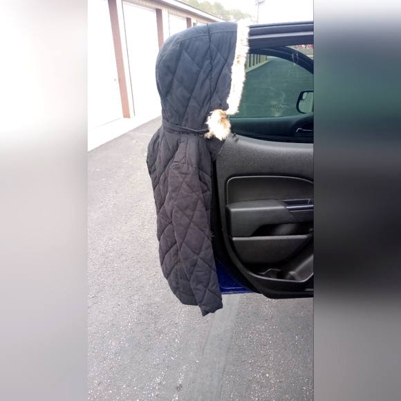 Winter jacket - Picture 2 of 3